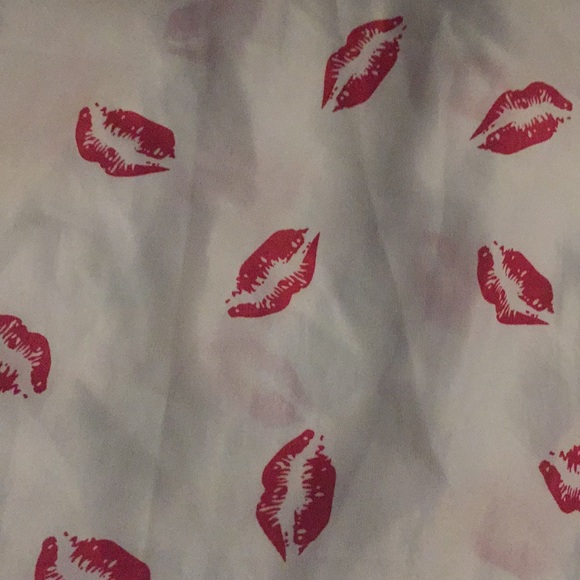 White button up - Picture 3 of 3